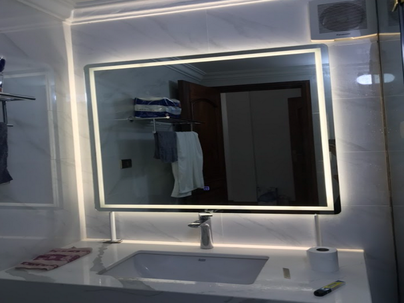 Gương lavabo hình chữ nhật có đèn